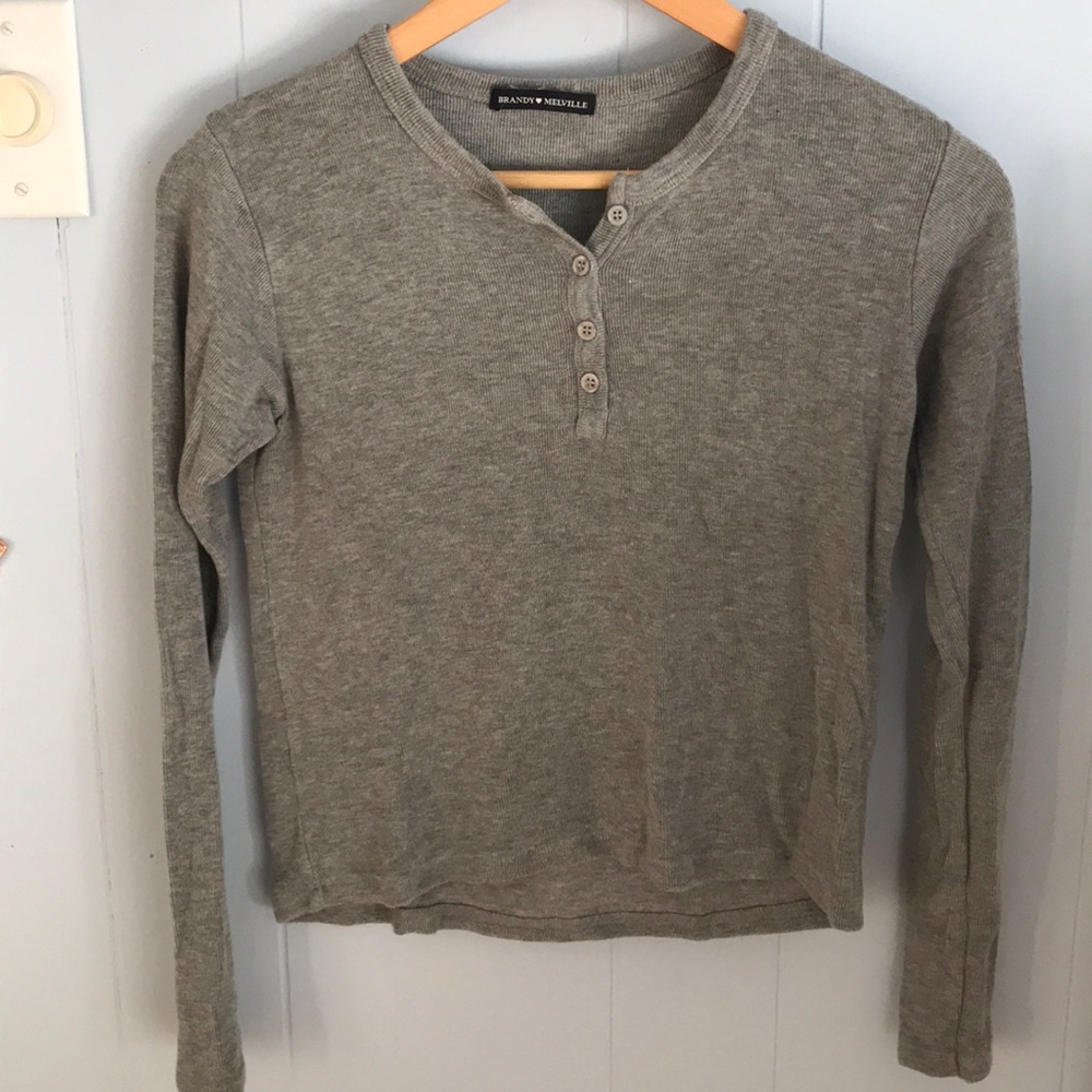Brandy Melville long sleeve shirt